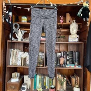 Victoria’s Secret gray leggings sz small